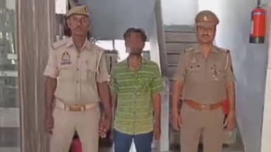 हाथरस: गांव ठूलई में लड़कियों पर टिप्पणी करने के अभियोग में वांछित एक अभियुक्त को एंटी रोमियो टीम ने किया गिरफ्तार