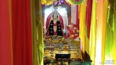 खबर औरैया से शीतला माता मंदिर पर नवमी के दिन बड़ी संख्या में पहुंच श्रद्धालु गूंज रहे माता रानी के जय कारे