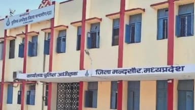 मंदसौर: मंदसौर कॉलेज ग्राउंड में होने वाले रावण दहन कार्यक्रम को लेकर यातायात और पार्किंग व्यवस्था के लिए जारी की गई गाइडलाइन