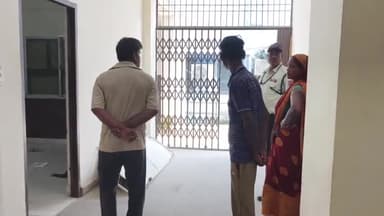 कटिहार: मानिकपुर गांव में नदी में डूबने से 10 वर्षीय बच्ची की हुई मौत, शव को पोस्टमार्टम के लिए लाया गया सदर अस्पताल