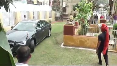 ग्वालियर गिर्द: गोरखी देवघर में केंद्रीय मंत्री सिंधिया ने की पूजा-अर्चना