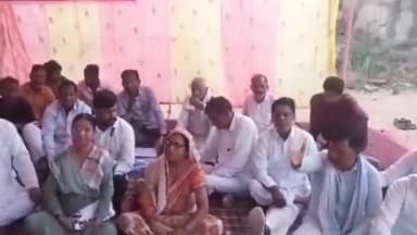 झुंझुनू: चारनवासी में करंट लगने से हुई ट्रक चालक की मौत के मामले में परिजनों व जिला प्रशासन की वार्ता के बाद धरना हुआ समाप्त