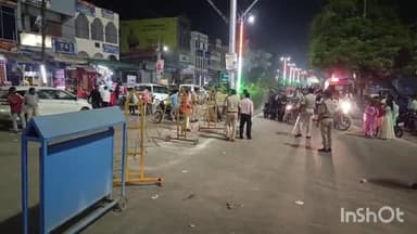 शिवहर: शनिवार की रातभर शहर से लेकर ग्रामीण इलाका में एसडीएम व एसडीपीओ ने विधि व्यवस्था का लिया जायजा