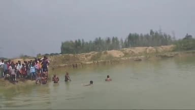 बारा: राजापुर गांव के पास स्थित ईंट भट्टा के गड्ढे में नहाने गए दो किशोरों की डूबने से हुई मौत, इलाके में मचा हड़कंप