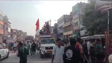 बिहिया: बिहिया नगर सहित प्रखंड क्षेत्र में नम आंखों से मां दुर्गा की विदाई, विसर्जन के दौरान पुलिस बल तैनात रहा