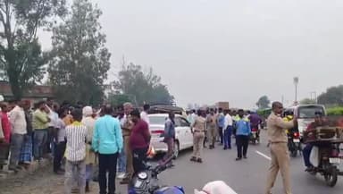 मुगलसराय: तेज रफ्तार का कहर, जन्सो के मड़ई समीप कार ने ऑटो में मारी जोरदार टक्कर, दो गंभीर रूप से घायल