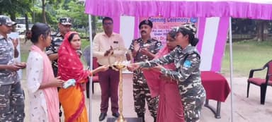 हरलाखी: गंगौर एसएसबी कैम्प में व्यवसायिक ब्यूटी पार्लर प्रशिक्षण कार्यक्रम का हुआ शुभारंभ