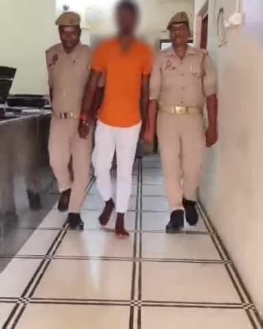 कैंपियरगंज: पीपीगंज कस्बे से चोरी के आरोप में दो बाल अपचारी को पुलिस ने दीक्षा में लिया, कब्जे से 10 मोटरसाइकिल बरामद