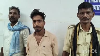 भभुआ: सीझुआ गांव के पास 8 लीटर देसी शराब के साथ दो धंधेबाज गिरफ्तार, बाइक जब्त