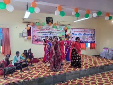 मुगलसराय: जिला मुख्यालय स्थित कृषि विज्ञान केंद्र सभागार में युवा महोत्सव का आयोजन, युवाओं ने महोत्सव में अपने हुनर का जलवा बिखेरा