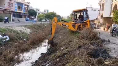 शाजापुर: शाजापुर में जल संसाधन विभाग करा रहा नहरों की सफाई, किसानों को सिंचाई के लिए मिलेगा तीन बार पानी