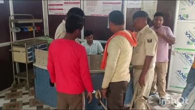 थावे: थावे रोड सहित अन्य जगहों से पुलिस ने मारपीट के मामले में दो युवकों को गिरफ्तार किया, पूछताछ के बाद कोर्ट में पेश किया