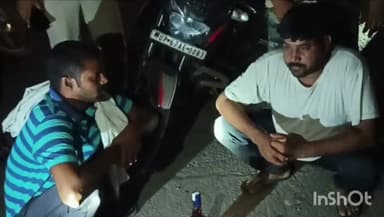 भभुआ: मोहनिया समेकित चेक पोस्ट से मद्य निषेध की पुलिस ने एक बोतल शराब के साथ दो बाइक सवार आरोपियों को किया गिरफ्तार