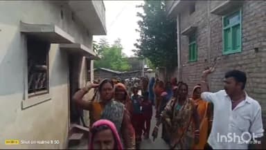 मानसी: मटियरवा में महिलाओं ने शराब कारोबार बंद करने को लेकर किया प्रदर्शन