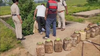 बाबई: आरी में आबकारी विभाग ने छापामार कार्रवाई की, 30 लीटर हाथ भट्टी शराब ज़ब्त कर अज्ञात आरोपी के खिलाफ मामला दर्ज किया