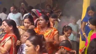 बरौनी: राजवाड़ा गांव वाली दुर्गा माता का पूर्णिमा के अवसर पर हुआ विसर्जन, उमड़ी श्रद्धालुओं की भीड़