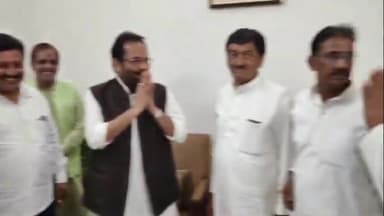 रामपुर: शंकरपुर में भाजपा नेता मुख्तार अब्बास नकवी ने भाजपा के सदस्यता अभियान के तहत सक्रिय सदस्यता का नवीनीकरण किया