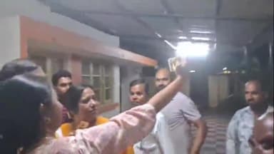 पांकी: पाकी विधानसभा क्षेत्र से भाजपा प्रत्याशी शशि भूषण मेहता को बनाए जाने पर समरथ ने बांटी मिठाइयां