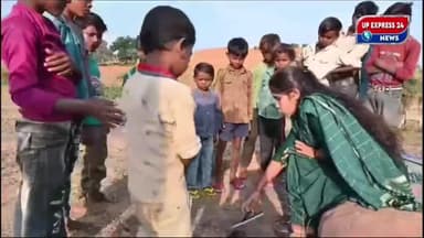 KHF संगठन सदस्य समाज सेविका अंजू सिंगरौल जी द्वारा जरूरतमंद बच्चों को जूता चप्पल उपलब्ध कराए