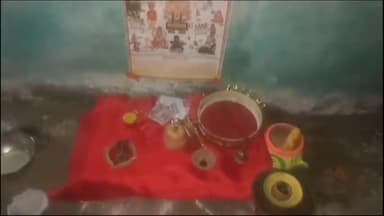 पवई: पन्ना में करवा चौथ की धूम, माता-बहनों ने पूर्ण चंद्र के दर्शन कर तोड़ा व्रत, पति की लंबी आयु की कामना की