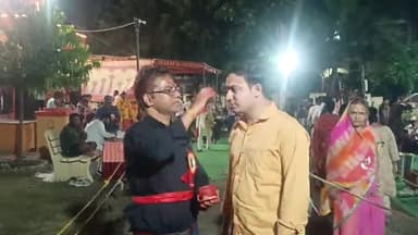 महाप्रसादी गृहण करने वाले श्रद्धालुओं को तिलक लगाकर किया स्वागत देर रात तक चला महाप्रसादी का आयोजन