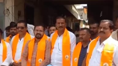 अंबाजोगाई: केज विधानसभेची जागा शिवसेनेलाच द्यावी, अंबाजोगाई कार्यालयासमोर शिवसेना पदाधिकारी आक्रमक