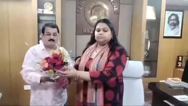 हज़ारीबाग: छठ महापर्व पर हजारीबाग यूथ विंग के द्वारा ₹11 में पूजन सामग्री का किया जाएगा वितरण, डीसी ने लॉन्च किया पोस्टर