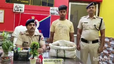 सासाराम: सासाराम RPF ने DFCCIL गोदाम से चोरी हुए तार के साथ कबाड़ी दुकान संचालक को किया गिरफ्तार