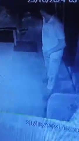 करछना: रामपुर स्थित जीवनदीप हॉस्पिटल में घुसकर एक युवक ने दो मोबाइल फोन किए चोरी, पुलिस जांच में जुटी