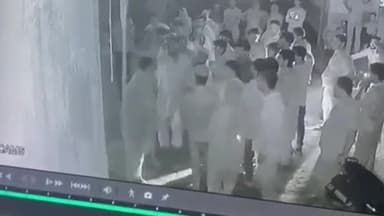 मेरठ: किठौर थाना क्षेत्र में पैसे की लेनदेन को लेकर हुई ताबड़तोड़ फायरिंग, वारदात सीसीटीवी में कैद, सीसीटीवी हुआ वायरल