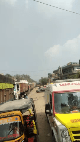 रेनूकूट से अनपरा तक लगा भयानक जाम हजारों वाहन जाम फंसे आज