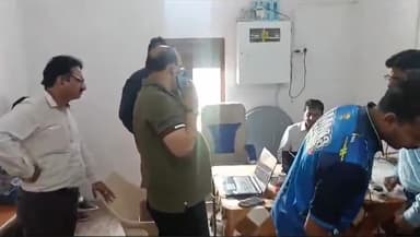 सीतामऊ: ₹5000 रुपये की रिश्वत लेते रंगे हाथों पकड़ा गया ग्राम पंचायत अजयपुर का रोजगार सहायक, लोकायुक्त उज्जैन टीम ने की कार्रवाई