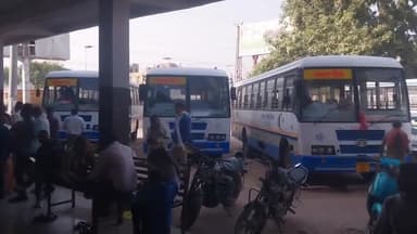 धौलपुर: जिले के चार बस कंडक्टरों को रोडवेज बस में बिना टिकट यात्रा करने पर किया निलंबित, कार्यालय से जारी हुए आदेश