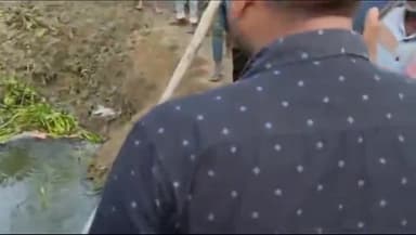 गायघाट: गायघाट और बंदरा प्रखंड की सात पंचायतों में बाढ़ का पानी निकालना शुरू, किसान खुश