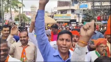 हज़ारीबाग: हजारीबाग सदर विधानसभा क्षेत्र से भाजपा प्रत्याशी प्रदीप प्रसाद ने समाहरणालय में नामांकन पत्र दाखिल किया