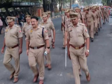 मुरादाबाद: क्षेत्राधिकार सिविल लाइंस के नेतृत्व में बृहस्पतिवार शाम 5:00 बजे पुलिस ने किया पैदल गश्त