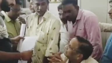 मंदसौर: पशुपतिनाथ मेले में झूला-चकरी की दुकान लगाने वाले पहुंचे नगर पालिका, जगह के लिए अपनी मांगों को लेकर दिया आवेदन