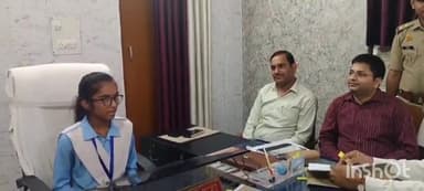 नानपारा: नानपारा में 12वीं की छात्रा निशा शुक्ला बनी SDM, सुनी समस्याएं, मिशन शक्ति के तहत बनाया गया एसडीएम