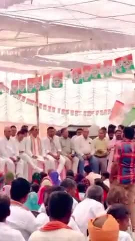 विधायक घोगरा श्री महेश जी रोत के नामांकन सभा में शरीक हुए। 
#dungarpur #simalwara