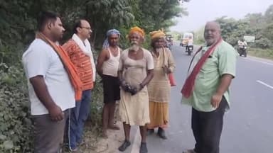 तेघरा: तेघड़ा प्रखंड के पिढौली चौक पर हरिद्वार से बैद्यनाथ धाम जा रहे दो साधुओं का हुआ भव्य स्वागत