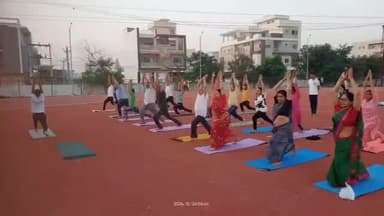 बूंदी: योग फोर निरोगी बूंदी स्वास्थ्य महा अभियान के 100 दिन पूरे होने पर शहरवासियों ने स्वास्थ्य के लिए दौड़ लगाई