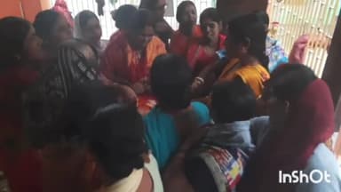 हिलसा: कार्तिक माह में हिलसा के बाबा नंदेश्वर स्थान सहित विभिन्न मंदिरों और शिवालयों में सुबह महिला श्रद्धालु पूजा कर रही हैं