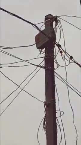 triveniganj ke anter gat aaj morning me 5 baje biliji pol me ugh lag gye #Electric#@trivedikaushik19