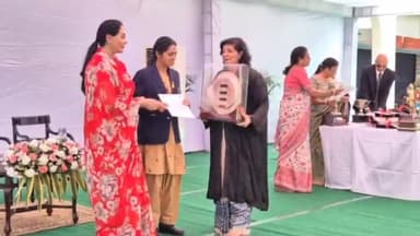 अजमेर: मेयो कॉलेज गर्ल्स स्कूल अजमेर में उपमुख्यमंत्री दिया कुमारी पहुंची, 36वें वार्षिक पुरस्कार वितरण समारोह में हुई शामिल