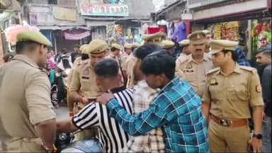 अमरोहा: अमरोहा के मुख्य बाजारों में नो एंट्री के बाद बाइक लेकर यातायात नियमों की धज्जियां उड़ाने वाले 18 बाइकों के काटे चालान