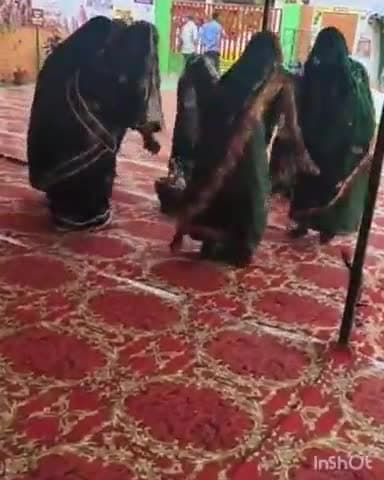 बेमेतरा: बेमेतरा बॉयज स्कूल मार्ग पर बेमेतरा विधायक दीपेश साहू के कार्यालय में पारंपरिक सुआ नृत्य का आयोजन हुआ