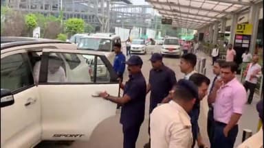 पटना ग्रामीण: चुनाव प्रचार के लिए झारखंड रवाना हुए नेता प्रतिपक्ष तेजस्वी यादव, कहा- झारखंड में महागठबंधन की सरकार बनेगी