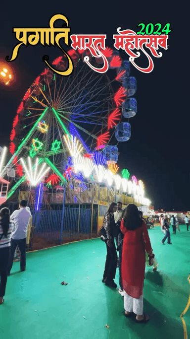 आप आए तो बहारों ने लुटाई ख़ुश्बू
फूल तो फूल थे काँटों से भी आई ख़ुश्बू💓💐@lucknowiishq #mela #mahoutsav