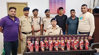 कांके: रांची रेलवे स्टेशन से आरपीएफ ने जब्त कीं अवैध शराब की बोतलें