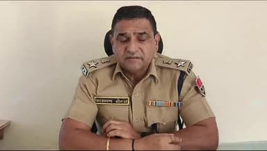 नागौर: खींवसर में युवक के शव मिलने के मामले की जांच के लिए मौके पर पहुंचे नागौर पुलिस अधीक्षक नारायण टोगस